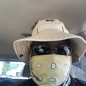 Meet your Posher, Clifford